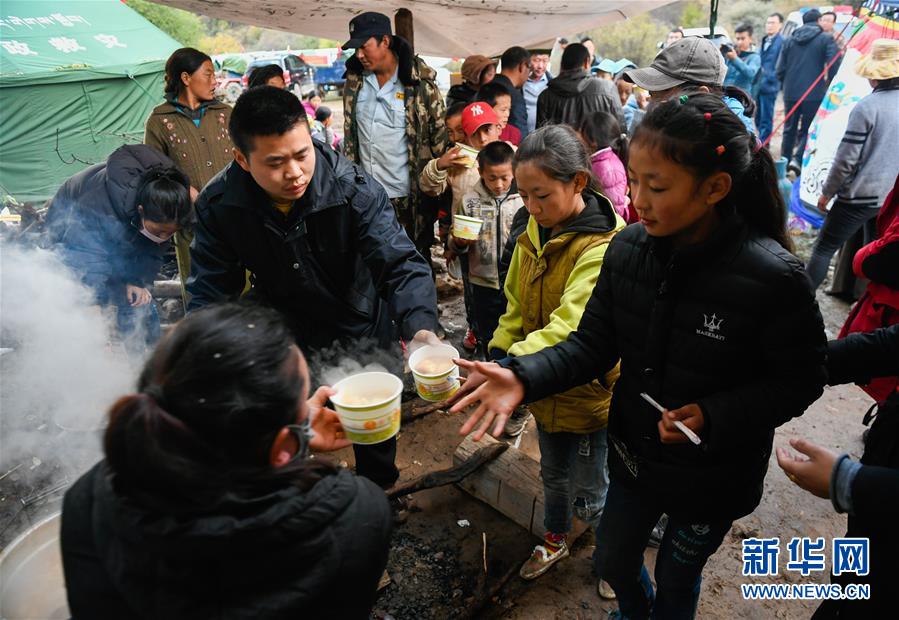 （图文互动）（1）“洪峰过境，我们安全了”——金沙江堰塞湖抢险救灾纪实