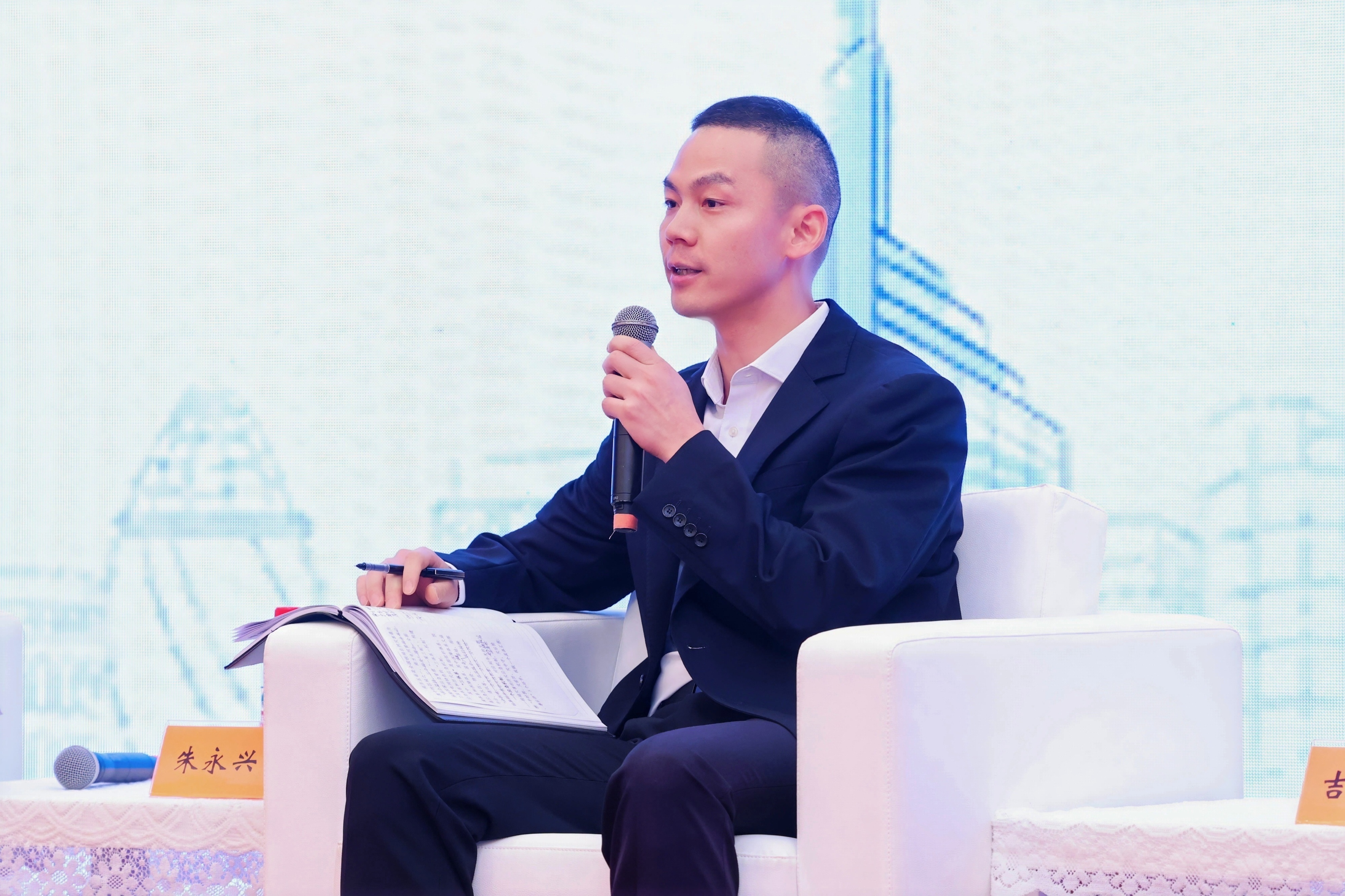 朱永兴.jpg 朱永兴.jpg